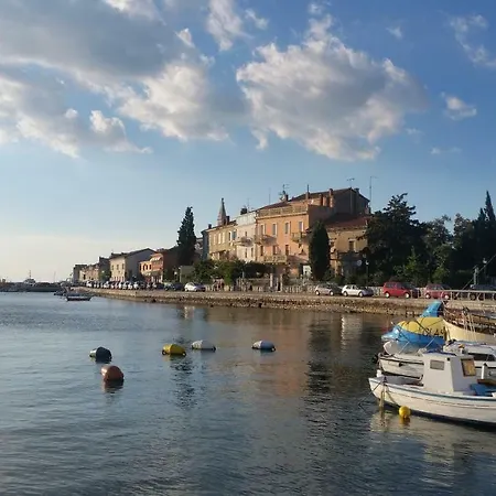 Luxury Lella Lägenhet *