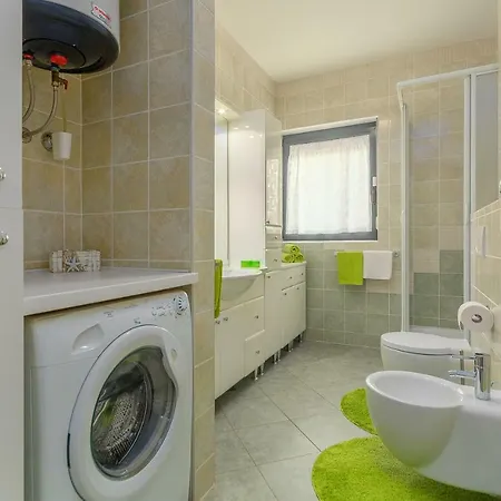 Luxury Lella Apartman *