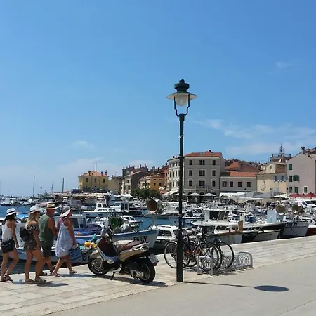 Luxury Lella Apartman