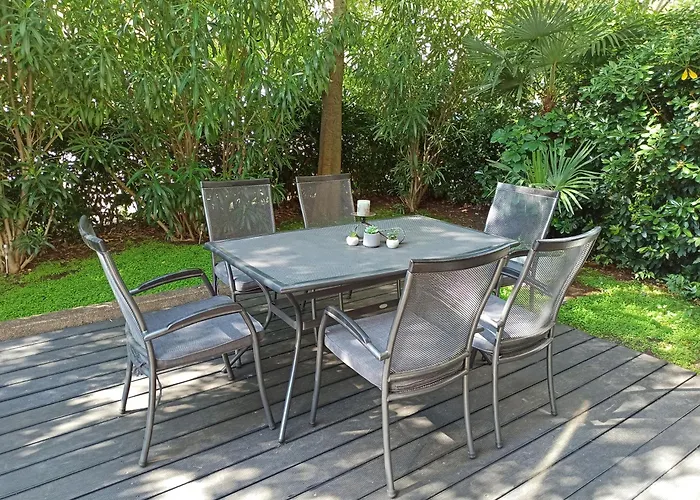 Luxury Lella 로비니